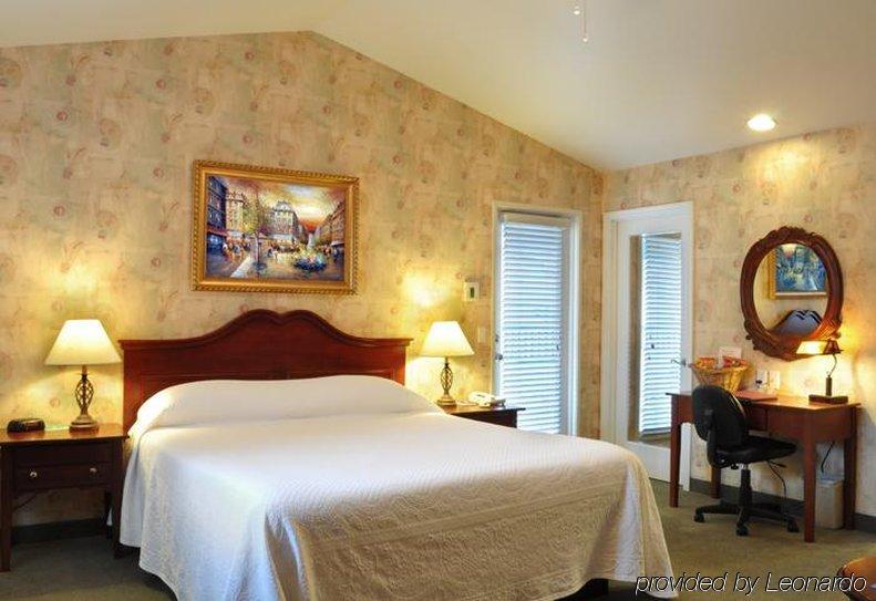 Grass Valley Courtyard Suites 部屋 写真