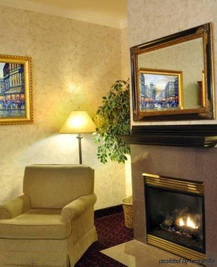 Grass Valley Courtyard Suites 部屋 写真