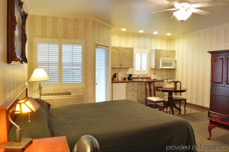 Grass Valley Courtyard Suites 部屋 写真