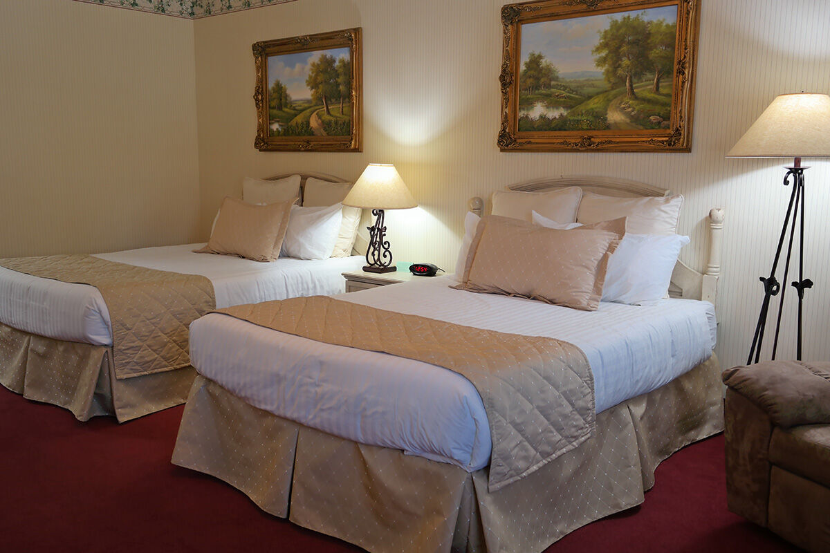 Grass Valley Courtyard Suites エクステリア 写真